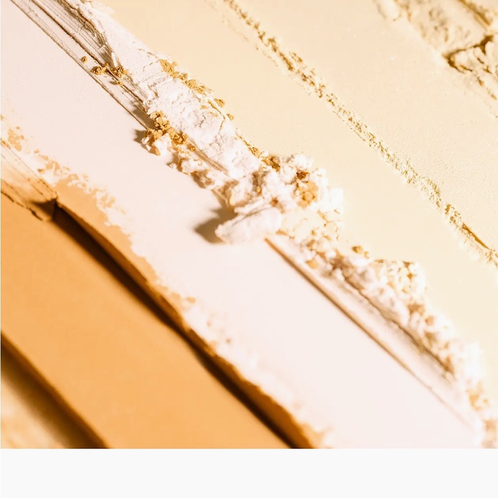 Sisley-Paris Translucent Powder - Picture 6 of 6